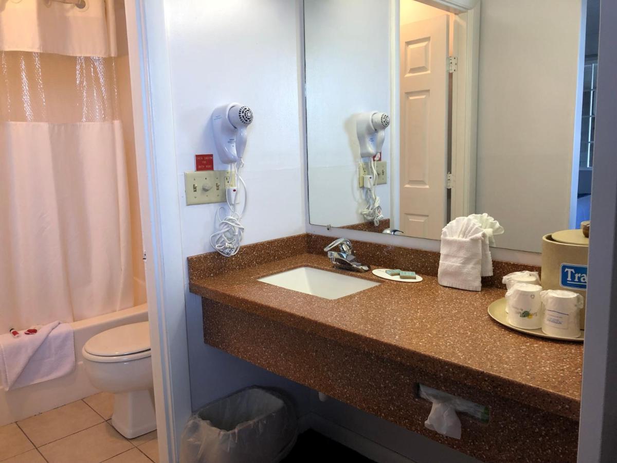 Travelodge By Wyndham Cape Cod Area West Dennis Værelse billede